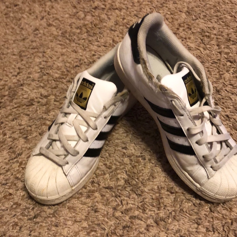 Adidas Supetstar  black and white shoes